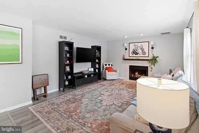 60 HAMPSHIRE CT, New Egypt, NJ 08533