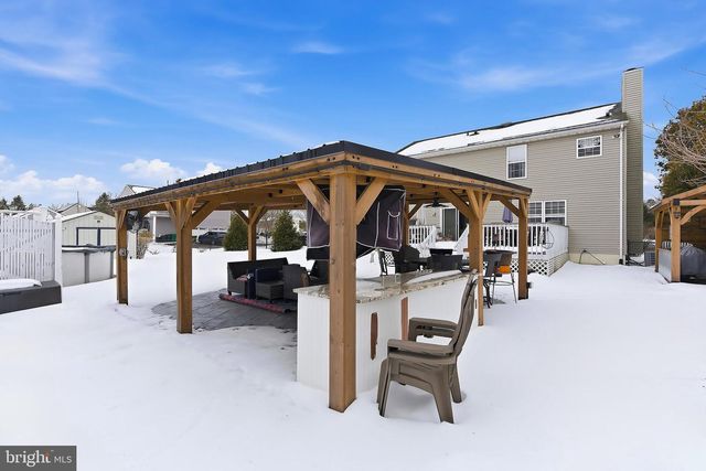 60 HAMPSHIRE CT, New Egypt, NJ 08533