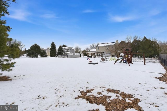 60 HAMPSHIRE CT, New Egypt, NJ 08533