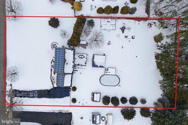 60 HAMPSHIRE CT, New Egypt, NJ 08533