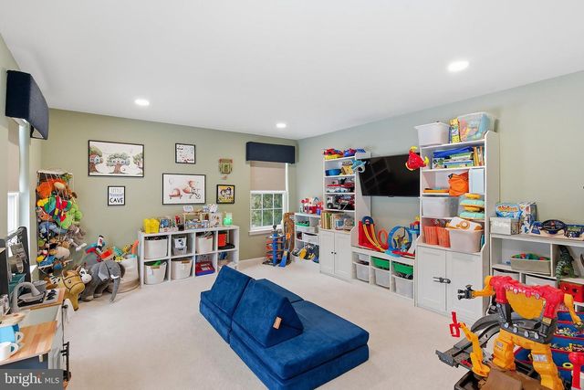 60 HAMPSHIRE CT, New Egypt, NJ 08533