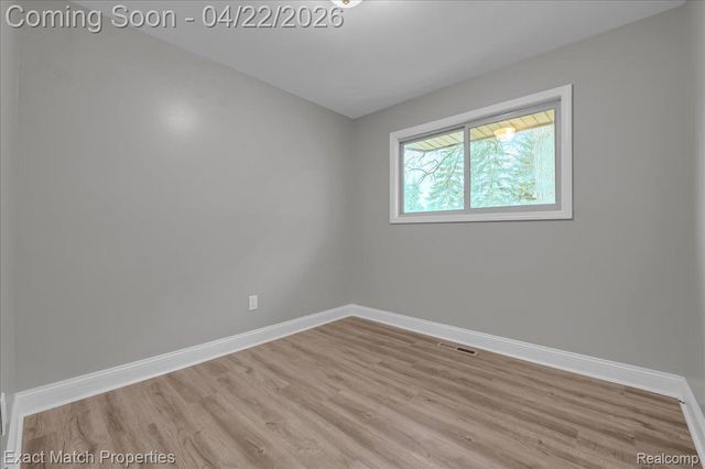 724 Parkwood Avenue, Pontiac, MI 48340