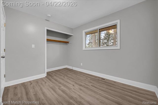 724 Parkwood Avenue, Pontiac, MI 48340
