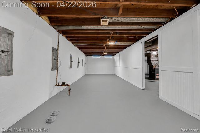 724 Parkwood Avenue, Pontiac, MI 48340