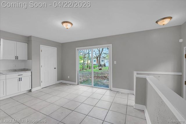 724 Parkwood Avenue, Pontiac, MI 48340