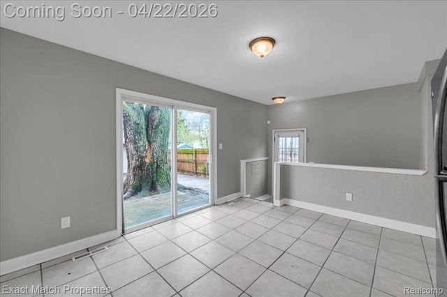 724 Parkwood Avenue, Pontiac, MI 48340