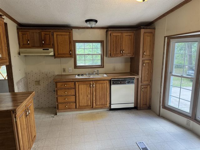 8570 S Bagnall Avenue, Baldwin, MI 49304