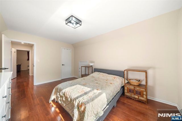 553 Ray Avenue, Ridgefield, NJ 07657