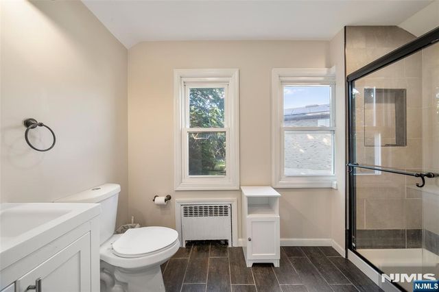 553 Ray Avenue, Ridgefield, NJ 07657