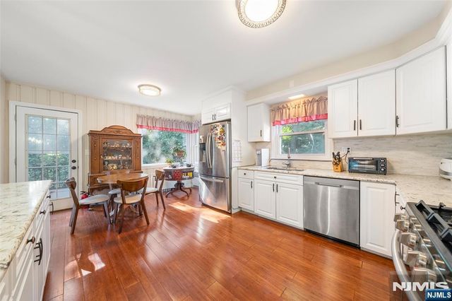 553 Ray Avenue, Ridgefield, NJ 07657