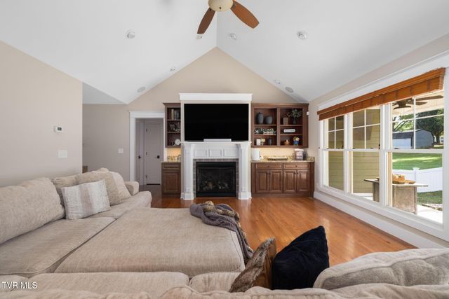 612 Carter Boulevard, Elizabethton, TN 37643