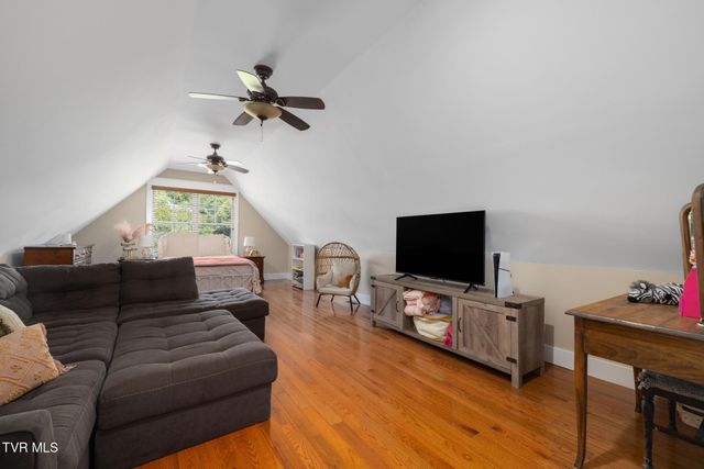 612 Carter Boulevard, Elizabethton, TN 37643