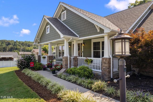 612 Carter Boulevard, Elizabethton, TN 37643