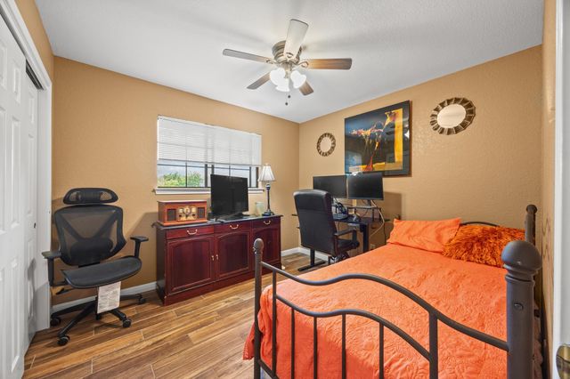 1341 Meadowild DR, Round Rock, TX 78664