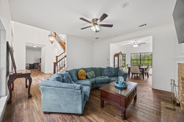 1341 Meadowild DR, Round Rock, TX 78664