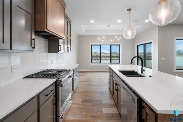 1137 E Thompson Pl Place, Tea, SD 57064