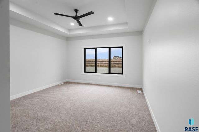 1137 E Thompson Pl Place, Tea, SD 57064