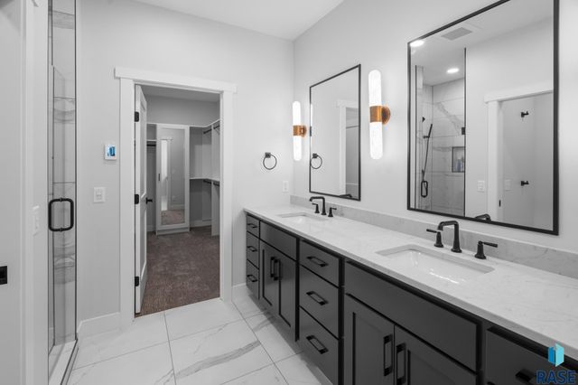 1137 E Thompson Pl Place, Tea, SD 57064