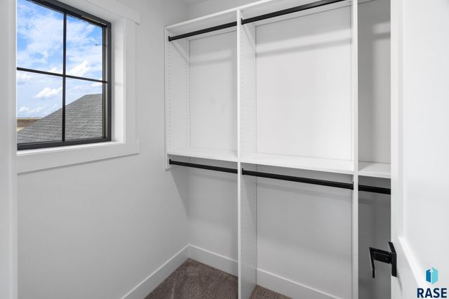 1137 E Thompson Pl Place, Tea, SD 57064