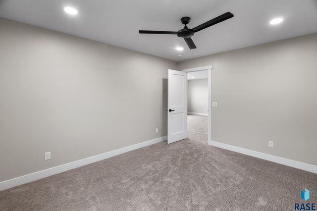 1137 E Thompson Pl Place, Tea, SD 57064