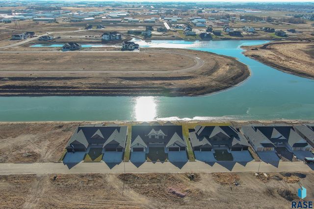 1137 E Thompson Pl Place, Tea, SD 57064