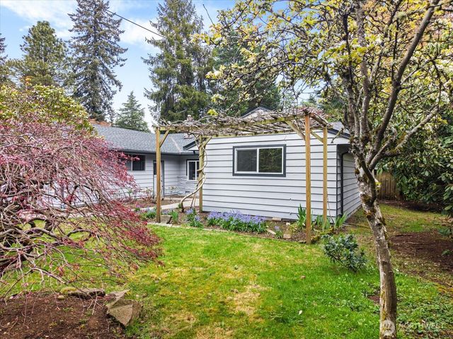 19132 3rd Avenue NW, Shoreline, WA 98177