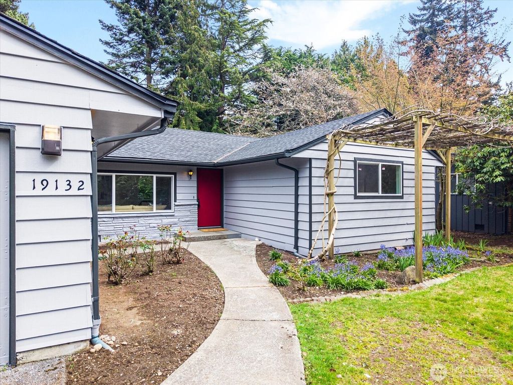 19132 3rd Avenue NW, Shoreline, WA 98177