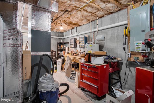 104 CREST VW, Carlisle, PA 17013