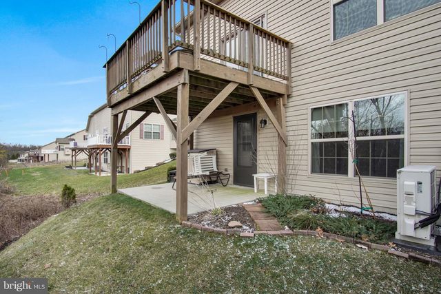 104 CREST VW, Carlisle, PA 17013