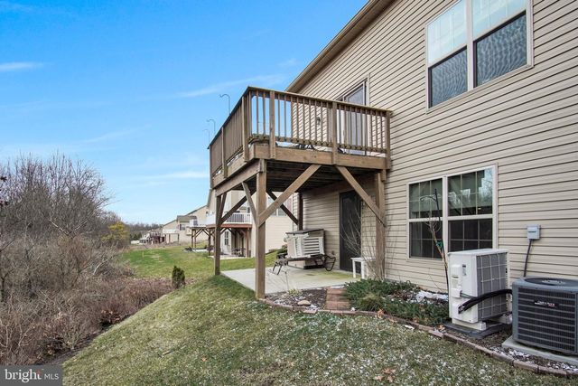 104 CREST VW, Carlisle, PA 17013