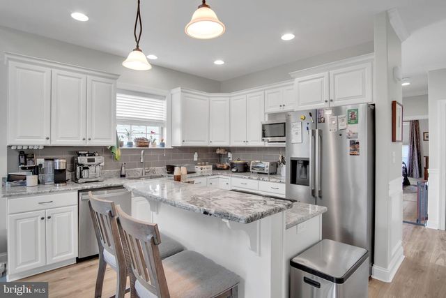 104 CREST VW, Carlisle, PA 17013