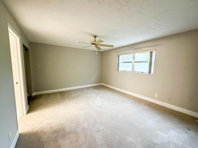 2950 SE Ocean Boulevard 126-4, Stuart, FL 34996