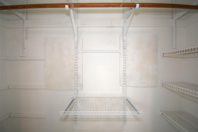 960 NW 49th St, Deerfield Beach, FL 33064