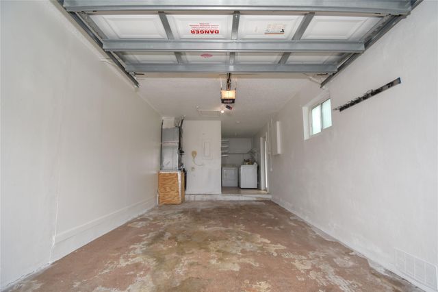 960 NW 49th St, Deerfield Beach, FL 33064