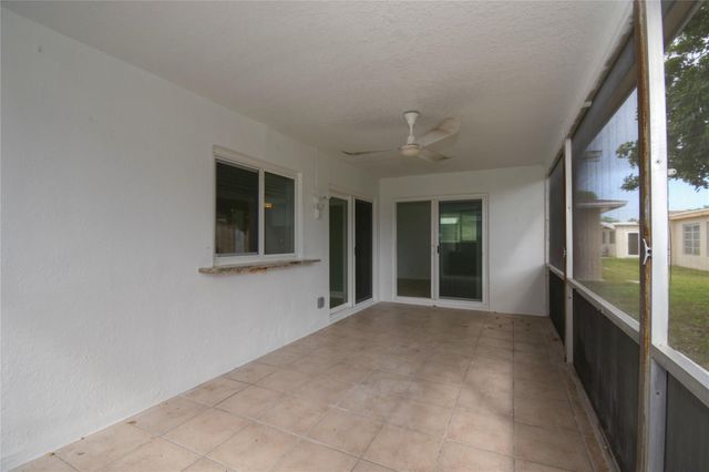960 NW 49th St, Deerfield Beach, FL 33064