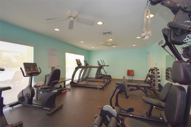 960 NW 49th St, Deerfield Beach, FL 33064