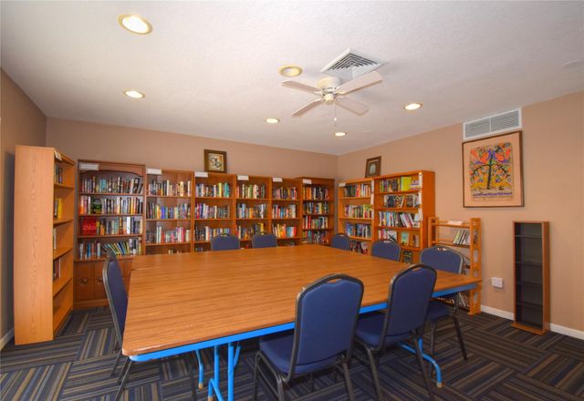 960 NW 49th St, Deerfield Beach, FL 33064