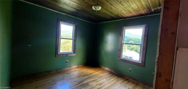 2185 Flat Rock Road, Pinnacle, NC 27043