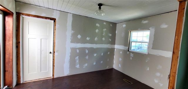 2185 Flat Rock Road, Pinnacle, NC 27043