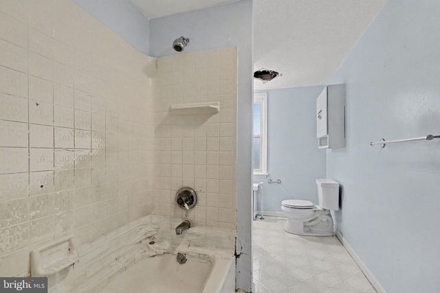 10 N 2ND ST, Wormleysburg, PA 17043