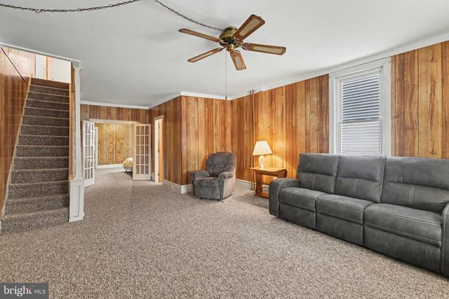 10 N 2ND ST, Wormleysburg, PA 17043