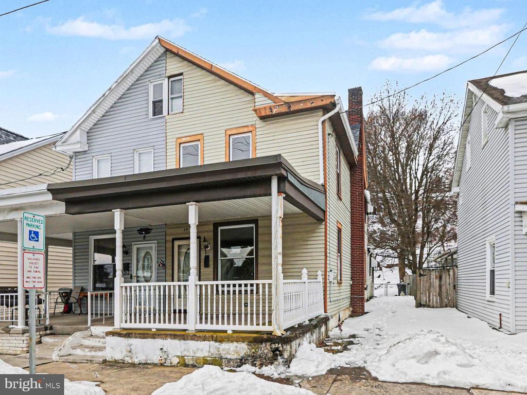 10 N 2ND ST, Wormleysburg, PA 17043