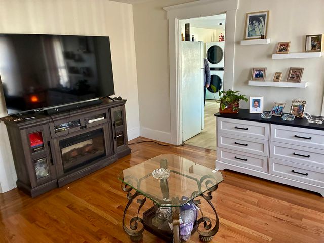 346 Lake Avenue, Manchester, NH 03103