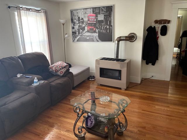 346 Lake Avenue, Manchester, NH 03103