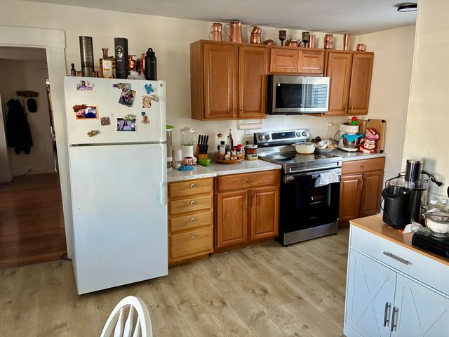 346 Lake Avenue, Manchester, NH 03103