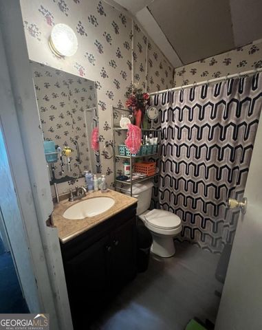 910 Crooked Creek, Eatonton, GA 31024