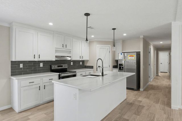 44 James Court, Defuniak Springs, FL 32433