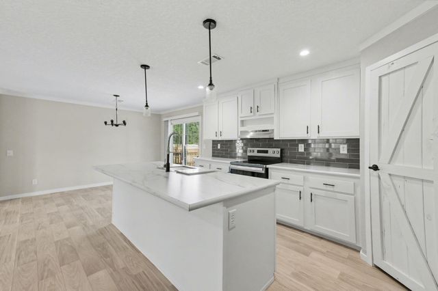 44 James Court, Defuniak Springs, FL 32433