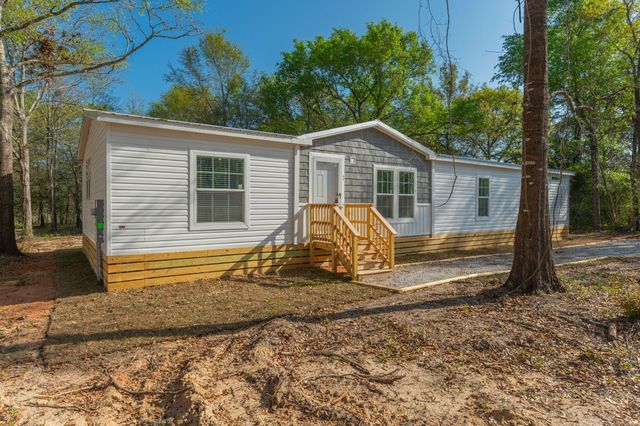 44 James Court, Defuniak Springs, FL 32433