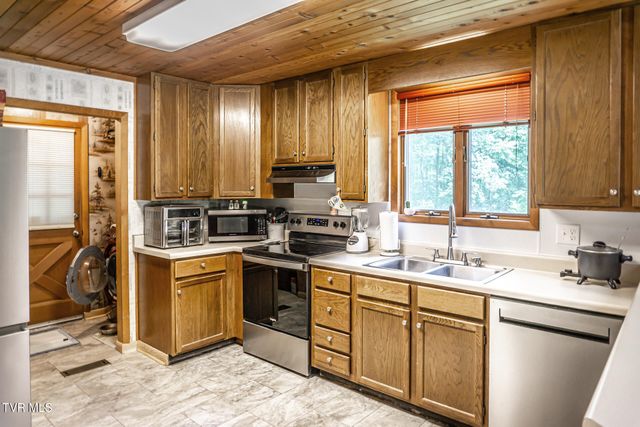 835 Pike Road, Greeneville, TN 37745
